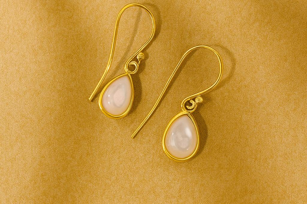 Lunaris drop earrings